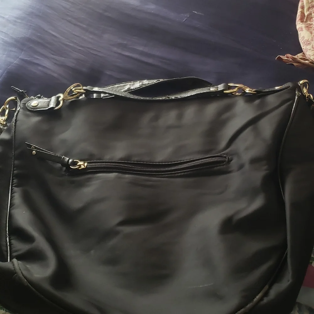 Olivia & Joy Crossbody Bag - Picture 11 of 12